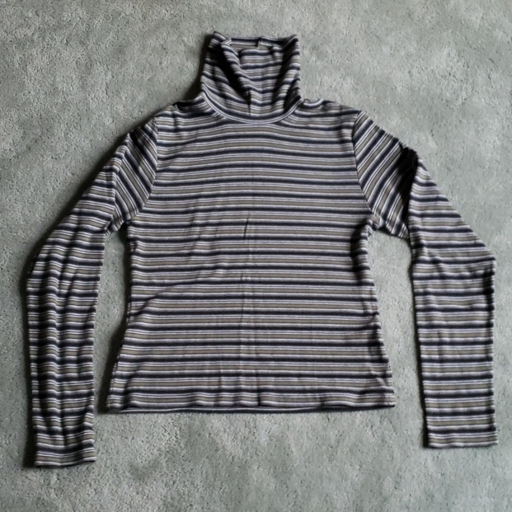 EUC No Restrictions Sz XL black/green turtleneck